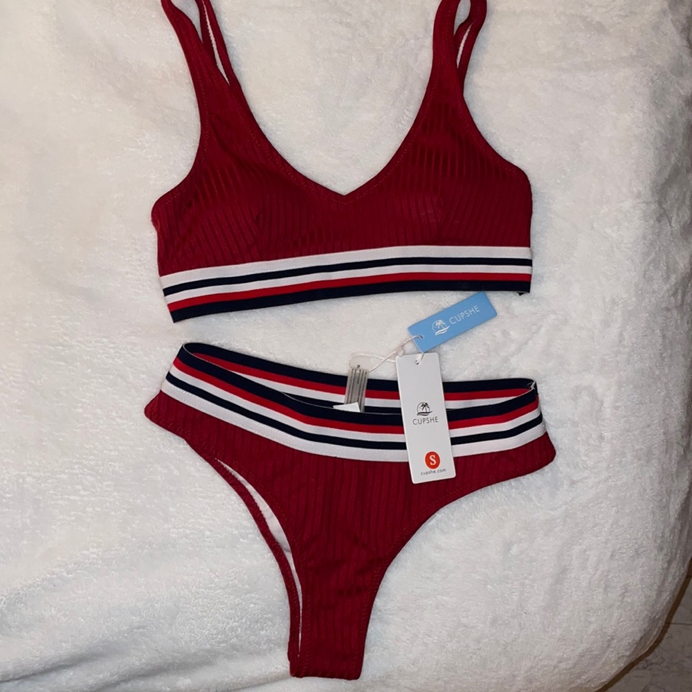 Small Cupshe Bikini. Red with blue and white stripes